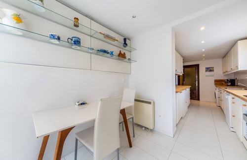 Quesada Villa | 'Villa Azul' con piscina privada, Wi-Fi y aire acondicionado