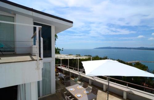 L'Estartit Villa | Villa AZURE