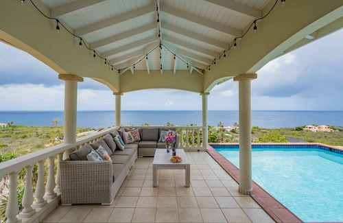 St. Marie Casa | Villa Azure Rose - Coral Estate