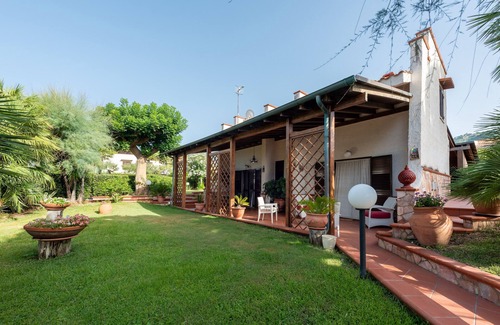 Mazzaforno Villa | Villa "Azzurra" con vistas al mar, terraza privada y aire acondicionado