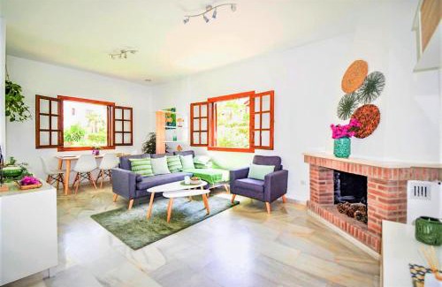 Estepona Casa | VILLA BAHIA AZUL
