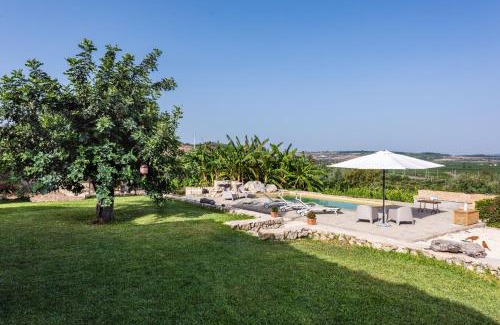 Augusta Villa | Villa Balatella con Piscina by Wonderful Italy
