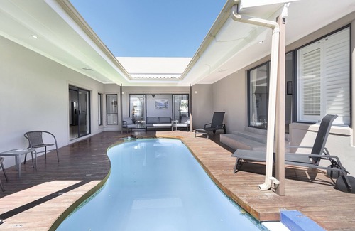 West Beach Casa | Villa Balmoral 14 - Seis Habitaciones Casa, Capacidad 12