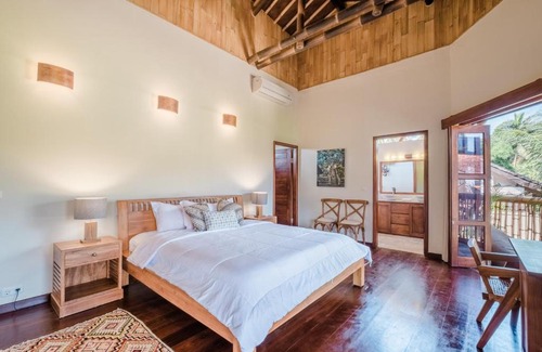 Melayang Villa | Villa Bambooz Sari