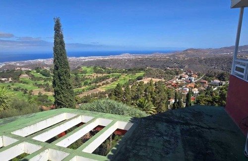 Santa Brígida Apartamento | 'Villa bandama golf Tejeda-07' with sea views, Wi-Fi and air conditioning