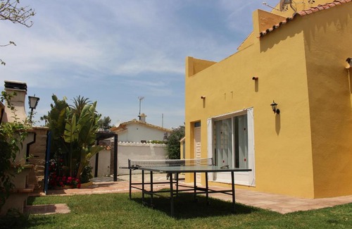 Nueva Milla de Oro Villa | Villa Bart