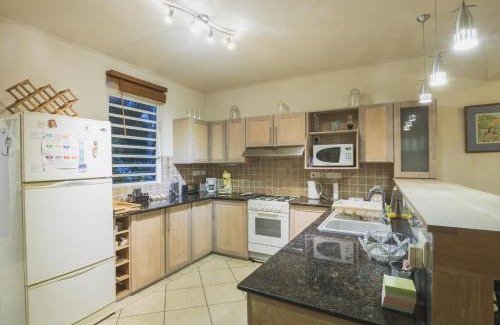 Tamarin Villa | Villa Bayswater