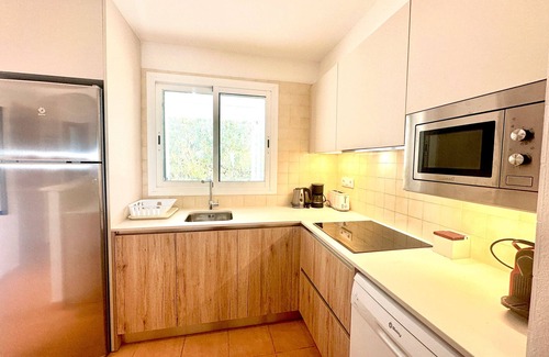 Sant Tomas Villa | Espaciosa Villa Beatriz con vistas al mar, Wi-Fi, jardín, terraza y piscina; aparcamiento disponible