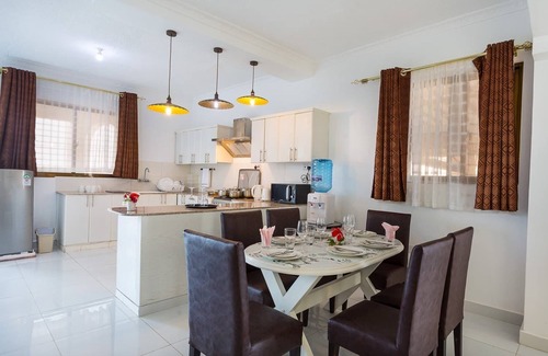 Ukunda Apartamento | Villa Becky -Luxury 3 Bedroom with AC Penthouse in Diani Beach