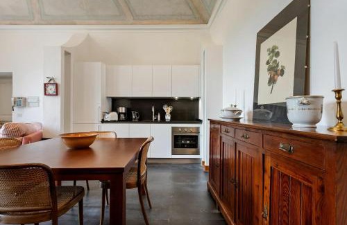 Menaggio Apartamento | Villa Bel Faggio Apartment by Halldis