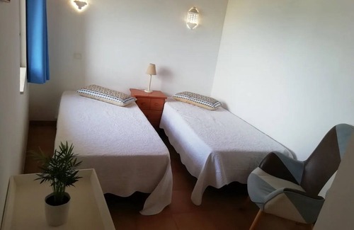 Aljezur Villa | Villa "Bela Vista" cerca de la playa con terraza privada y Wi-Fi