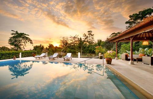 Suraberata Villa | Villa Belanda Balian