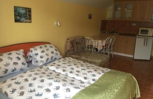 Bukfurdo Apartamento | Villa Bella Apartman