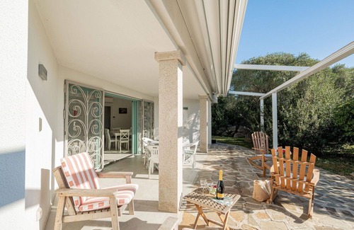 Puntaldia Villa | Villa en San Teodoro con 4 habitaciones, capacidad 8