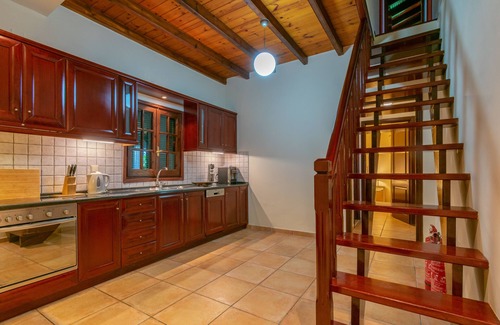 Agios Ioannis Peristeron Villa | Villa Benele