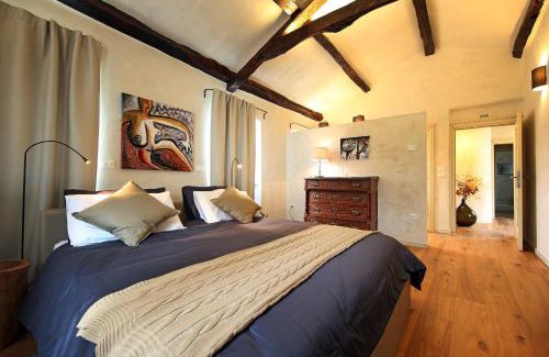 Kaldir Villa | Villa Benvenuti near Motovun for 8 people - pet friendly with salt - water pool
