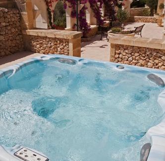 Xaghra Villa | Villa Bernardette