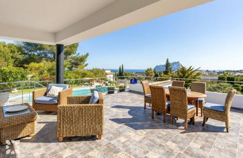 Urbanitzacio la Fustera Villa | Villa Bernia by Abahana Villas