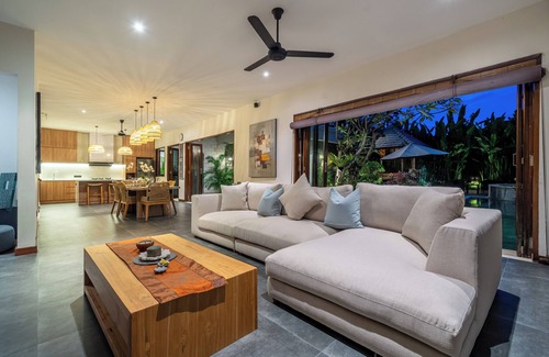 Dyanapura Villa | Villa Bettini Stylish 3BR w/ Pool, Near Bintang