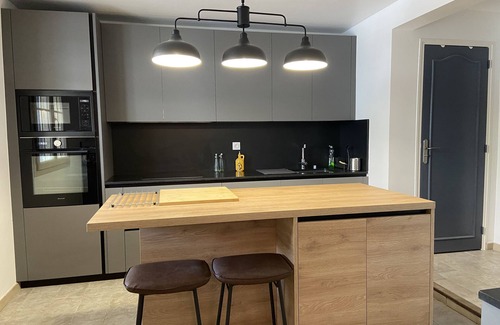 Clermont-l'Herault Casa | VILLA BETWEEN LAND AND SEA