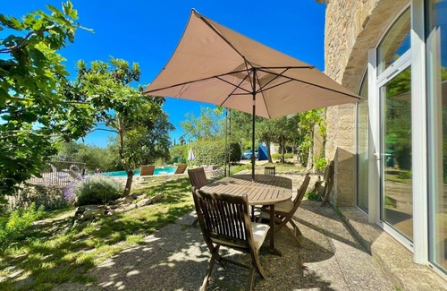 Sommieres Cabaña | Villa Bioclimatique, Piscine à Débordement