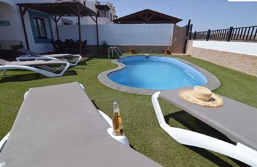 Geafond Villa | Villa Blue with Private Pool, BBQ, Wifi - suitable for Families by Holidays Home
