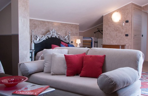 Castel d'Azzano Cama Y Desayuno | Villa Boninsegna