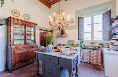 Lucca Villa | Villa Borbone - perched on the Lucca Hills
