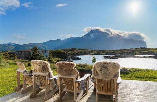 Bostad Casa | Villa Borgvåg - A unique Seafront Villa in the heart of Lofoten