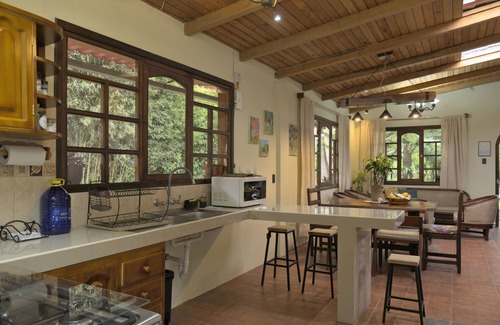Baños de Agua Santa Villa | Villa Bossano Samar