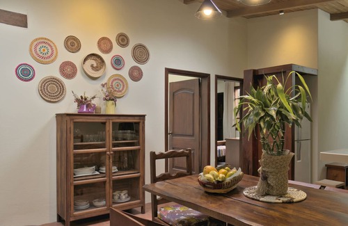 Baños de Agua Santa Villa | Villa Bossano Samar