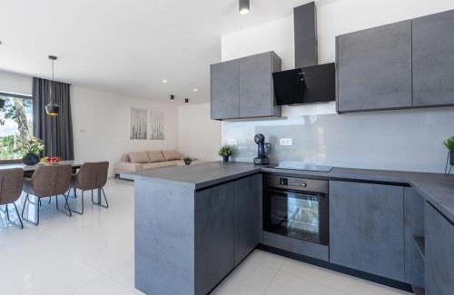 Sveti Petar u Sumi Villa | Villa Botanica Comfortable Vacation Home