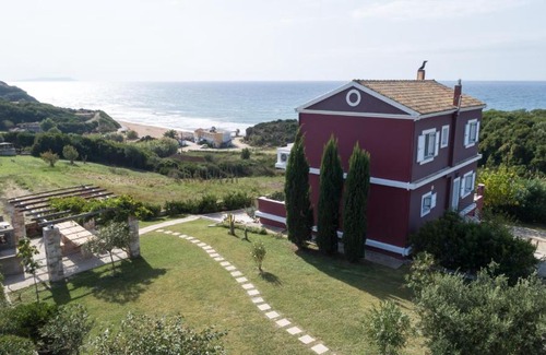 Marathias Apartamento | Villa Botzi-The house on the hill