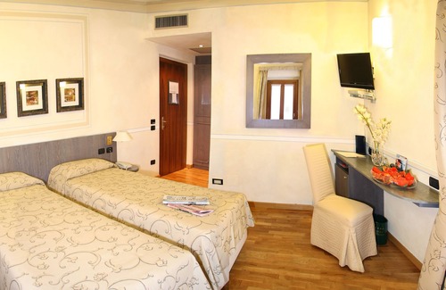 Carnago Casa | Villa Bregana