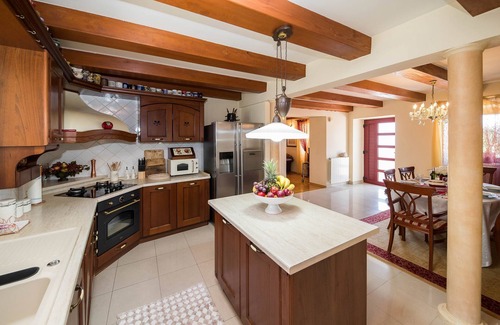 Bribir Casa | Villa "Bribir", hermosa villa con piscina, jardín, barbacoa y conexión Wi-Fi gratuita