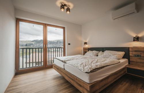 Ajdovscina Casa | Villa Brje with Seasonal Pool