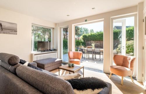Koksijde-Bad Villa | Villa by the Sea with Jacuzzi