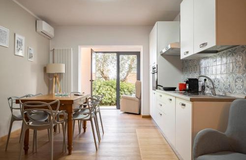 Castiglione della Pescaia Apartamento | Villa con Giardino Vista Mare