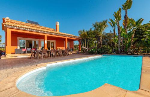 Branqueira Villa | Villa California by Algarve Vacation