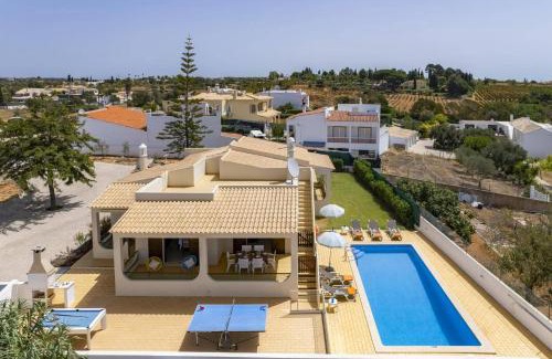 Albufeira Villa | Villa Campos by Villa Plus