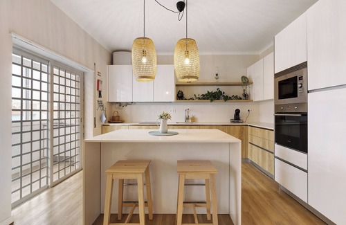 Charneca de Caparica e Sobreda Villa | Villa "Caparica Sun Beach" con balcón, jardín privado y Wi-Fi