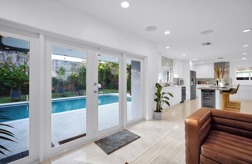 Ives Estates Villa | Villa Capri Aventura 4 Bed