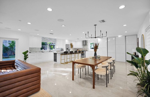 Ives Estates Villa | Villa Capri Aventura 4 Bed