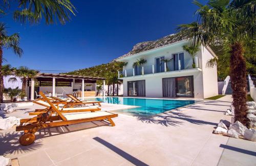 Gata Villa | Villa Caribic with 72sqm private pool, whirlpool, sauna, outdoor lounge area
