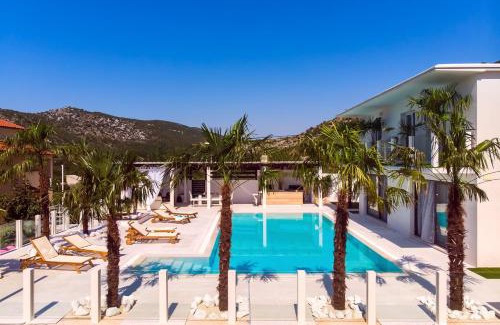 Gata Villa | Villa Caribic with 72sqm private pool, whirlpool, sauna, outdoor lounge area
