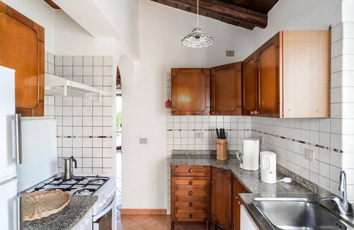 Costa Rei Villa | Villa 'Carla' con terraza privada, Wi-Fi y aire acondicionado