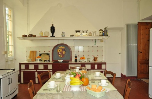 Sarzana Villa | VILLA CARLOTTA 9 PAX, villa histórica, BBC, WI-FI, hermoso jardín, cerca de 5Terre