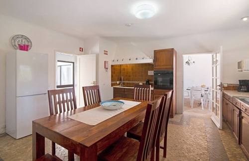 Monte Raposo Villa | Villa 'Casa Alcantarilha' con piscina y Wi-Fi