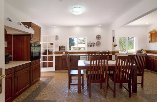 Monte Raposo Villa | Villa 'Casa Alcantarilha' con piscina y Wi-Fi