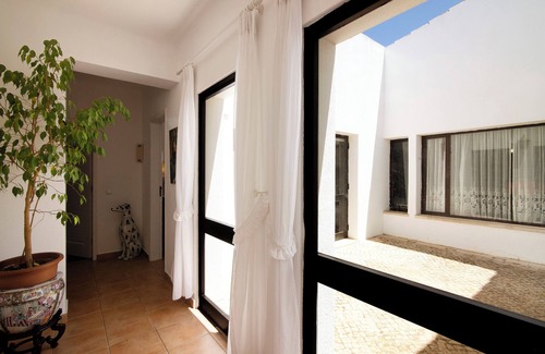 Monte Raposo Villa | Villa 'Casa Alcantarilha' con piscina y Wi-Fi